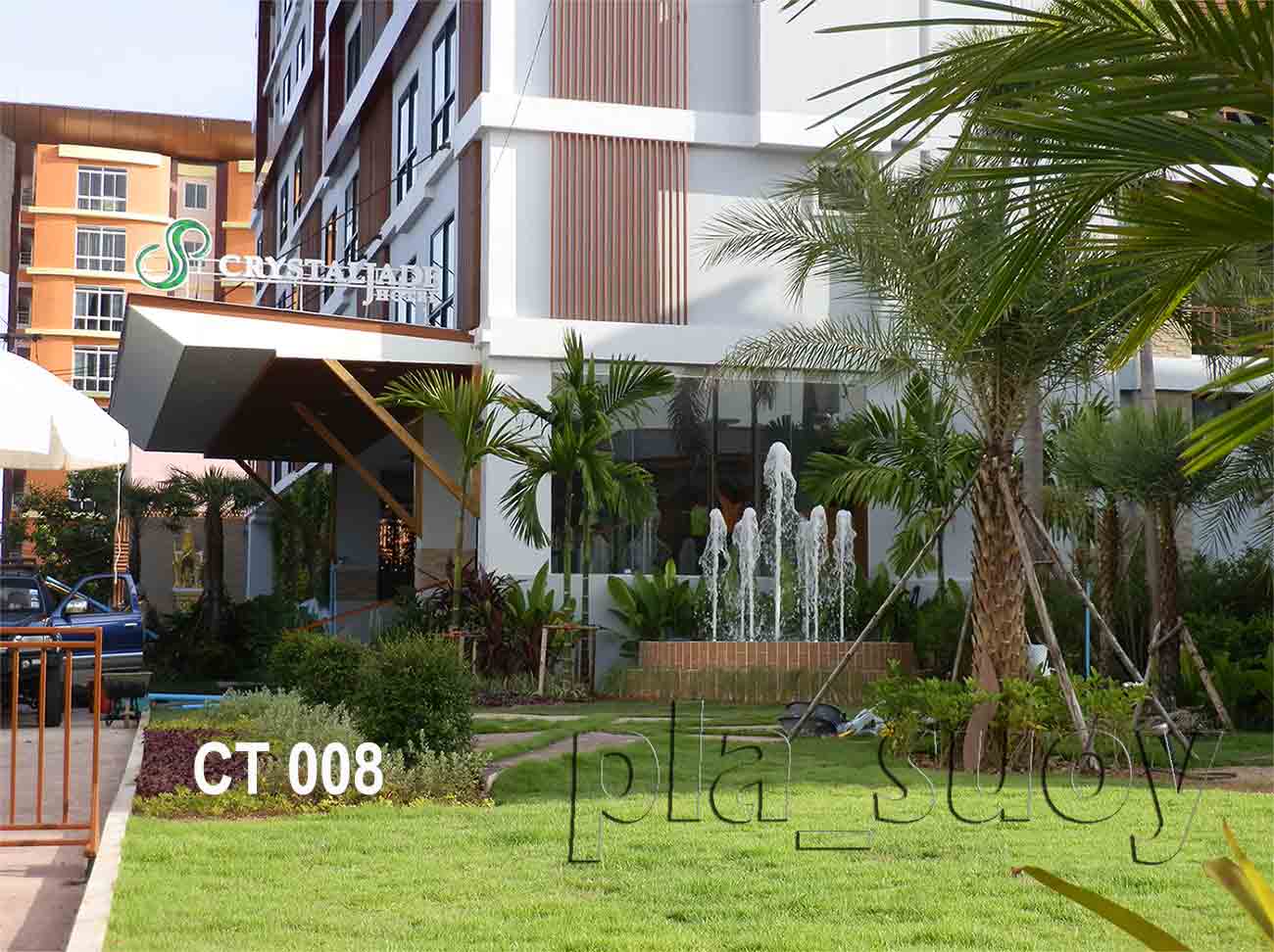 น้ำพุหน้าโรงแรม Crystal Jade Hotel ระยอง