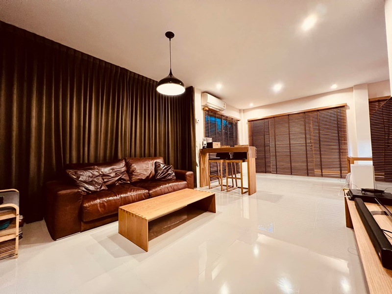 ให้เช่าบ้านเดี่ยว 2 ชั้น ย่านภาษีเจริญ พื้นที่ 54 ตรว. 4 ห้องนอน เช่า 50,000 บ/ด