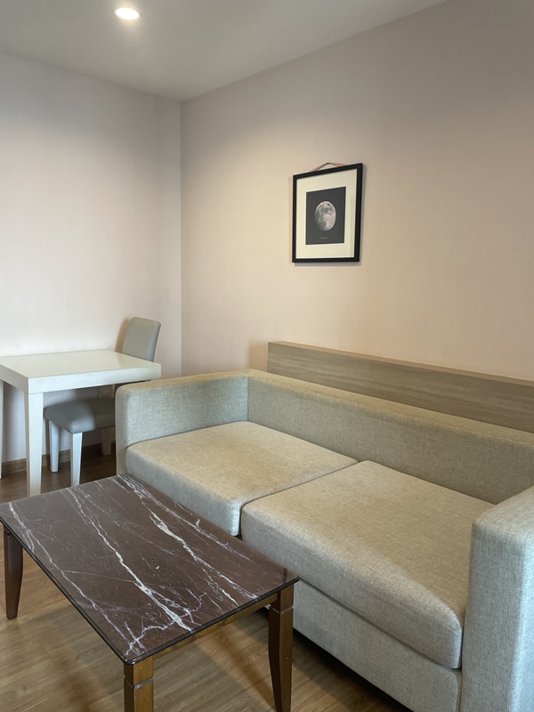 5902-27.5 ขาย/คอนโดให้เช่า เดอะ ทรี อินเตอร์เชนจ์ พื้นที่ 35 ตรม. 1 ห้องนอน เช่า 13,000 บาท