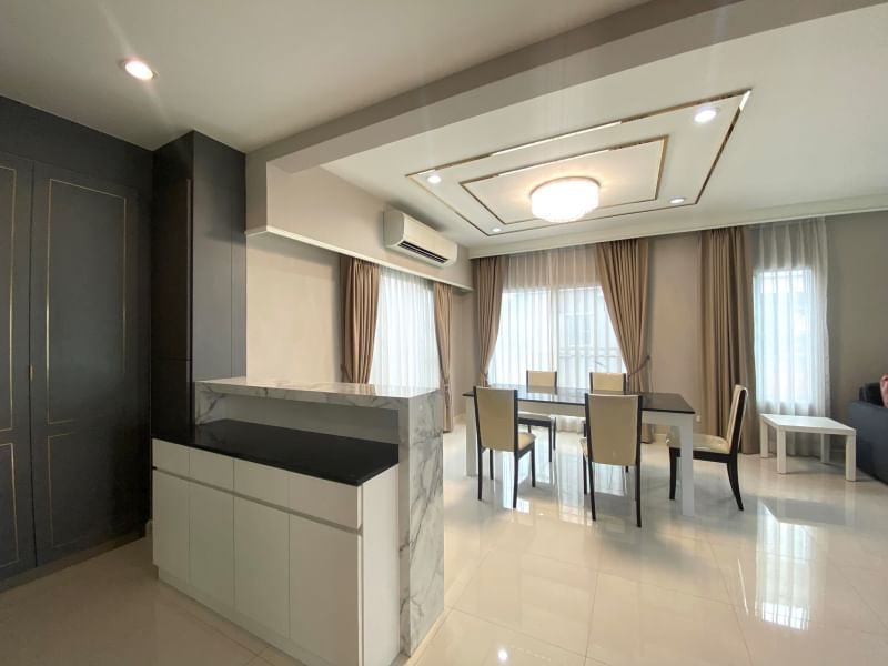 ให้เช่าบ้านเดียว 2 ชั้น ย่านพัฒนาการ 38 พื้นที่ 56 ตรว. 3 ห้องนอน เช่า 85,000 บ/ด