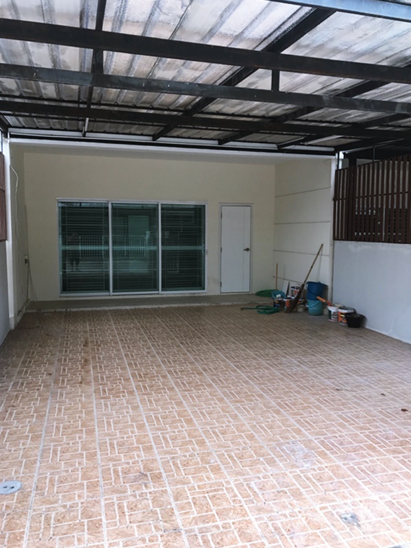 ขายทาวน์เฮ้าส์ 3 ชั้น ย่านพัฒนาการ พื้นที่ 24 ตารางวา ขาย 4.65 ล้านบาท