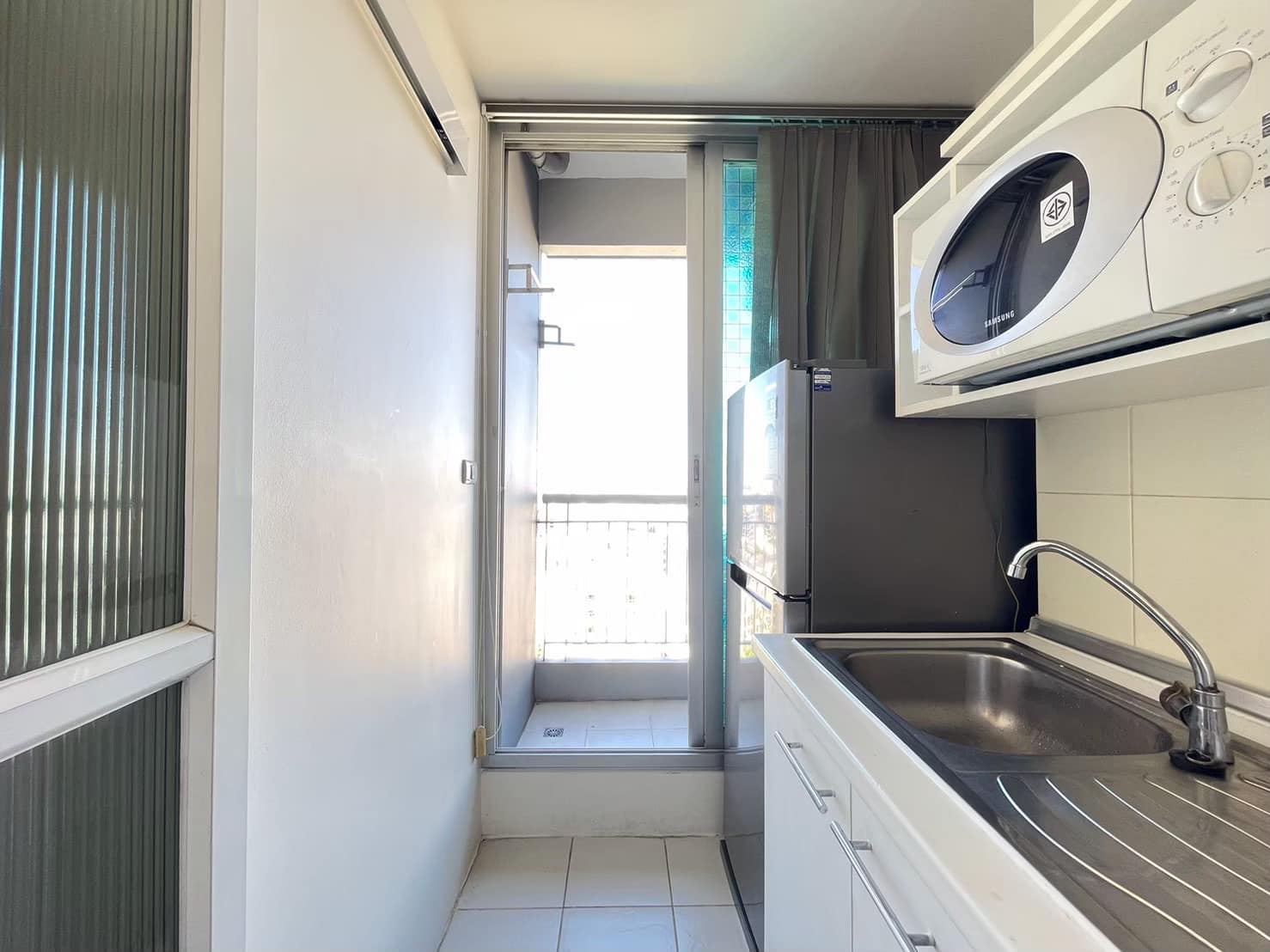 ให้เช่าคอนโด ไลฟ์ แอท รัชดา - ห้วยขวาง 30 ตรม. 1 ห้องนอน เช่า 13,500 /เดือน