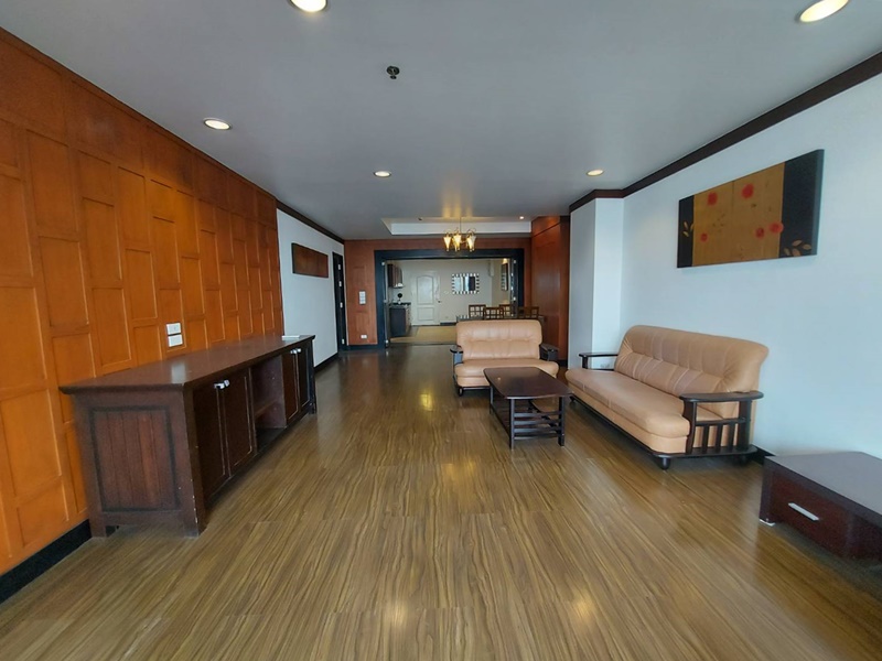 ขายคอนโด สเตท ทาวเวอร์ พื้นที่ 126 ตรม. 2 ห้องนอน ขาย 11.5 ล้านบาท