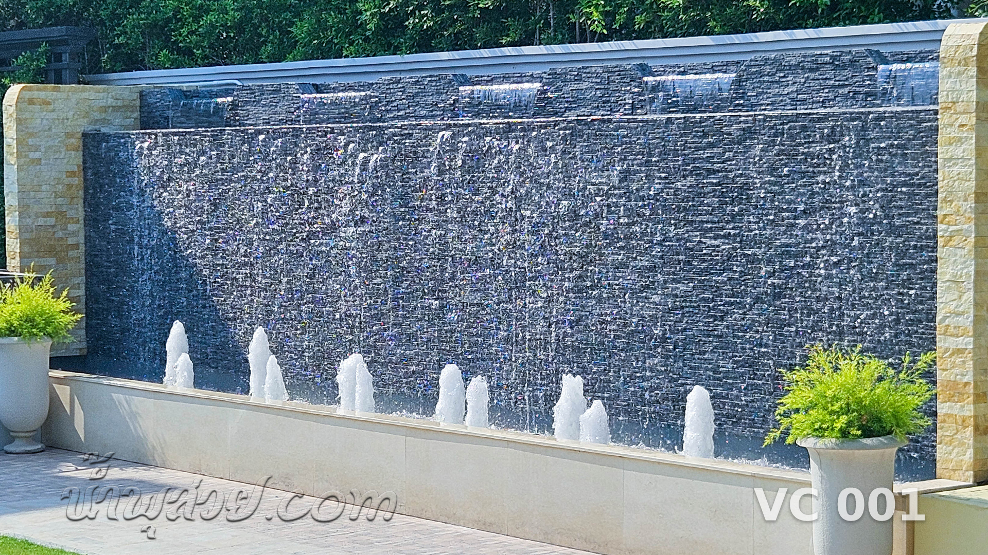 น้ำพุต้นสน คุณ วิชัย หมู่บ้านลดาวัลย์ ราชพฤกษ์-ปิ่นเกล้า