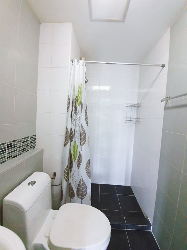 ให้เช่า ดี คอนโด รามอินทรา พื้นที่ 32 ตร.ม. 1 ห้องนอน เช่า 7,000 บ/ด