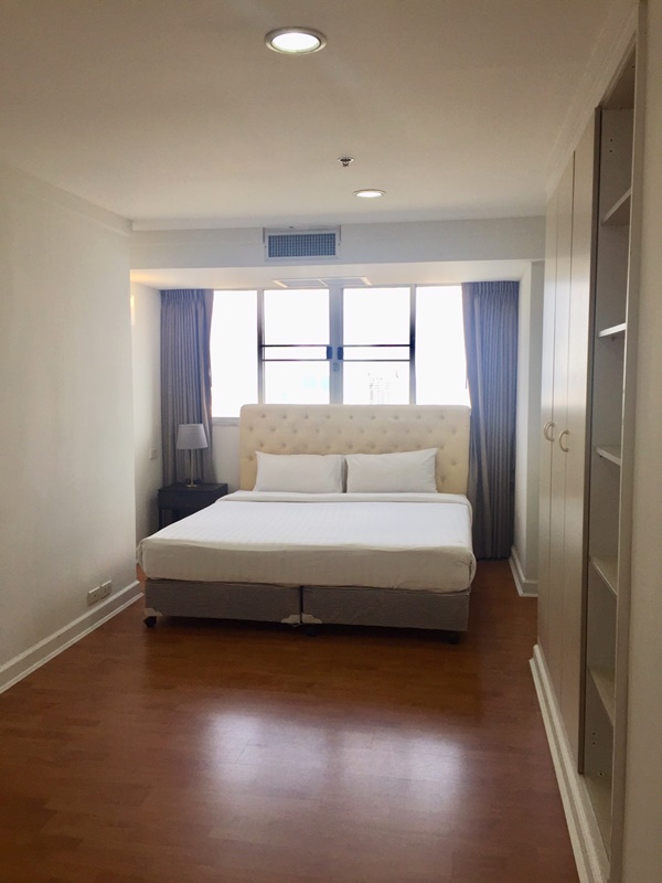 ให้เช่าคอนโด เดอะ วอเตอร์ฟอร์ด ไดมอนด์ 146 ตรม. 3 ห้องนอน เช่า 44,700 บ/ด