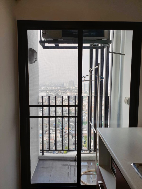 ขาย/ให้เช่าคอนโด เดอะ ทรี อินเตอร์เชนจ์ 23 ตร.ม. ห้องคูเปอร์ เช่า 7,500 บ/ด ขาย 2.25 ล.