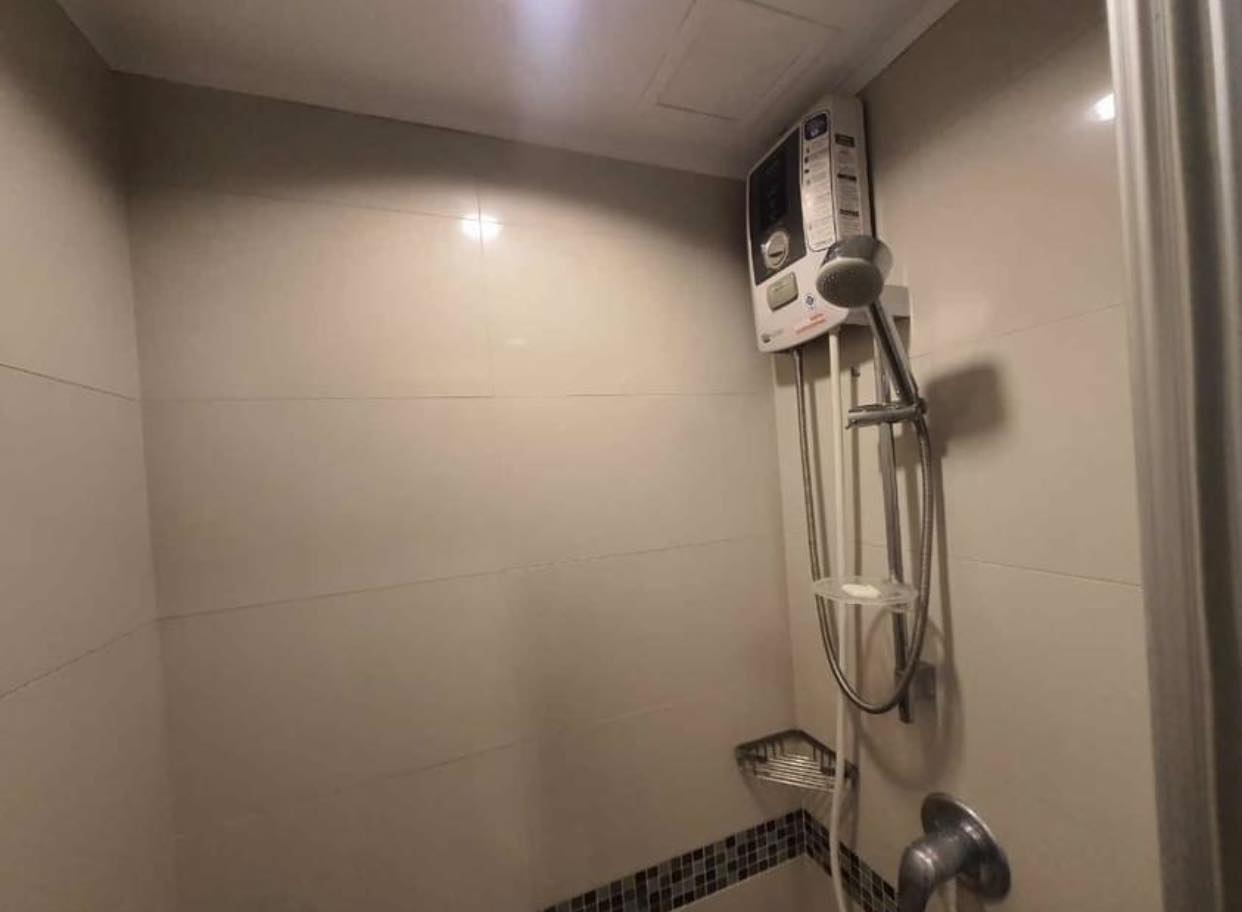 ให้เช่า ลุมพินี พาร์ค ริเวอร์ไซด์ พระราม 3 พื้นที่ 28 ตร.ม 1 ห้องนอน วิวสระ ราคา 12,000 บาท/เดือน