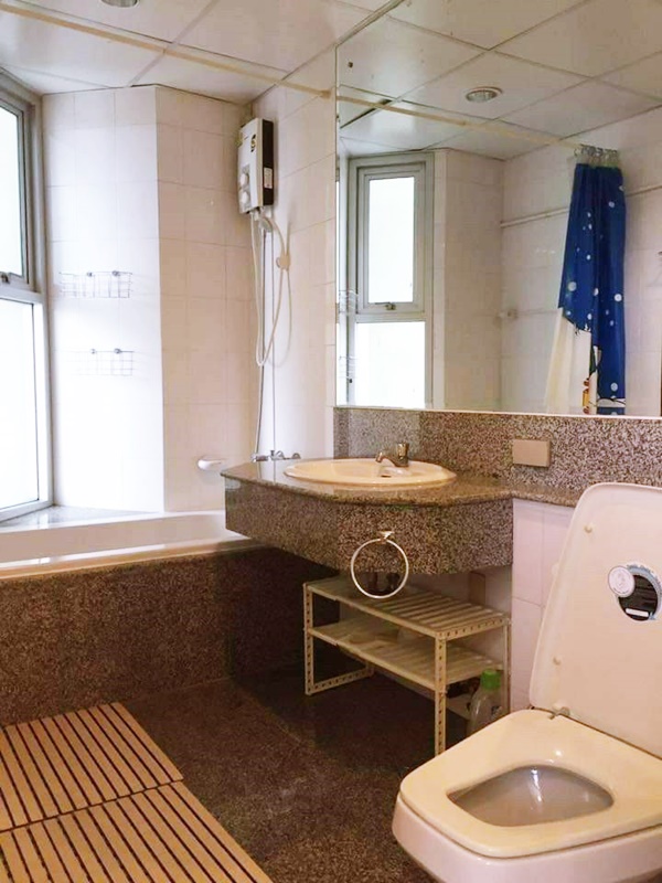 ให้เช่าคอนโด สาธรเฮ้าส์ พื้นที่ 56 ตร.ม. 2 ห้องนอน เช่า 25,000 บ/ด