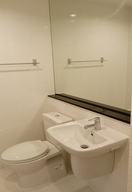 เช่าคอนโด เดอะ ทรี อินเตอร์เชนจ์ พื้นที่ 22 ตร.ม. สตูดิโอ เช่า 8,500 บาท/เดือน