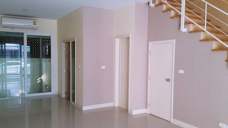 ให้เช่าทาวน์เฮ้าส์ 3ชั้น ย่านลาดพร้าว พื้นที่ 29 ตรว. 3 ห้องนอน เช่า 30,000 บ/ด