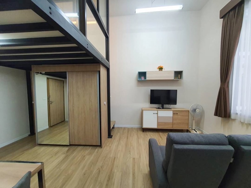 ขาย/ให้เช่า บลอสซั่ม คอนโด แอท แฟชั่น อัลติจูด 41 ตร.ม. เช่า 12,000 บ/ด ขาย 2.75 ล.