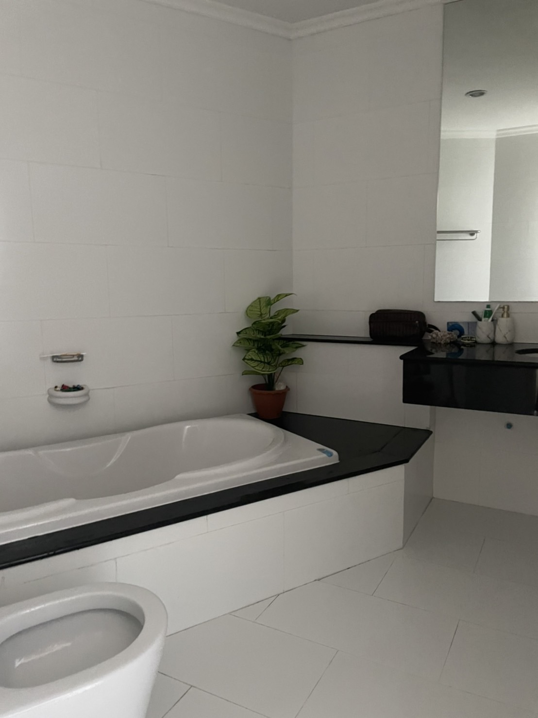 เช่า หรือ ขายห้องชุดหรู คอนโด ศุภาลัย คาซ่า ริวา Supalai Casa Riva ถนนเจริญกรุง พระราม 3