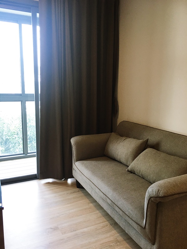 ให้เช่าคอนโด ทากะ เฮาส์ เอกมัย 12 พื้นที่ 30 ตร.ม. 1 ห้องนอน เช่า 17,000 บ/ด