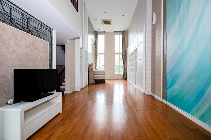 ให้เช่าทาวน์โฮม 4 ชั้น ย่านสุขุมวิท พื้นที่ 30 ตรว. 4 ห้องนอน เช่า 85,000 บ/ด