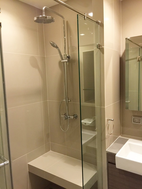 ให้เช่า/ขายคอนโด ควินท์ รัชดา 17 พื้นที่ 34 ตร.ม. 1 ห้องนอน เช่า 16,000 บ/ด ขาย 4.2 ล.