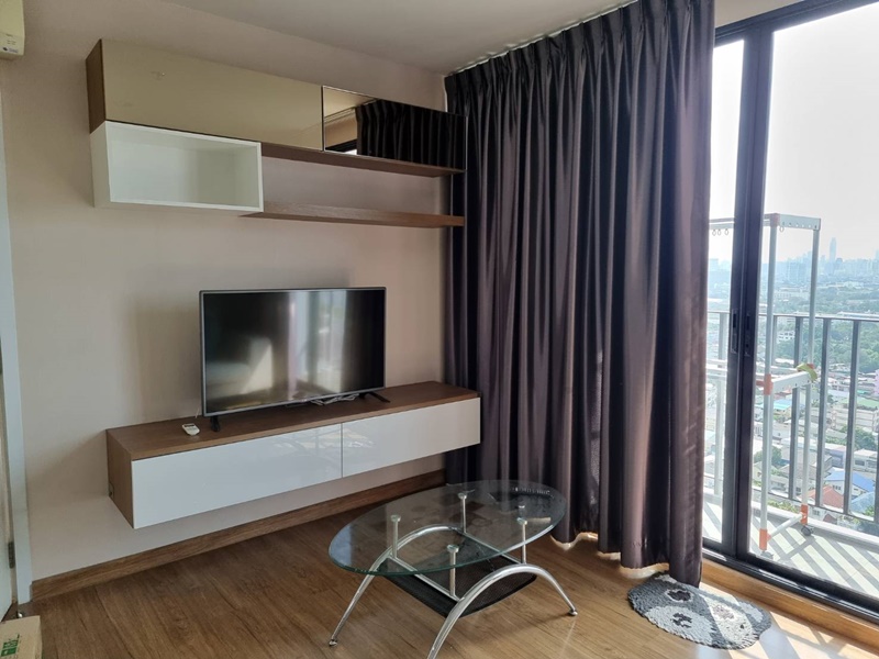 ให้เช่าคอนโด เดอะ ทรี อินเตอร์เชนจ์ พื้นที่ 58 ตร.ม. 2 ห้องนอน เช่า 25,000 บ/ด