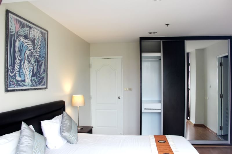 ให้เช่าคอนโด เดอะ แคปิตอล สุขุมวิท 30/1 พื้นที่ 140 ตร.ม. 2 ห้องนอน เช่า 55,000 บ/ด