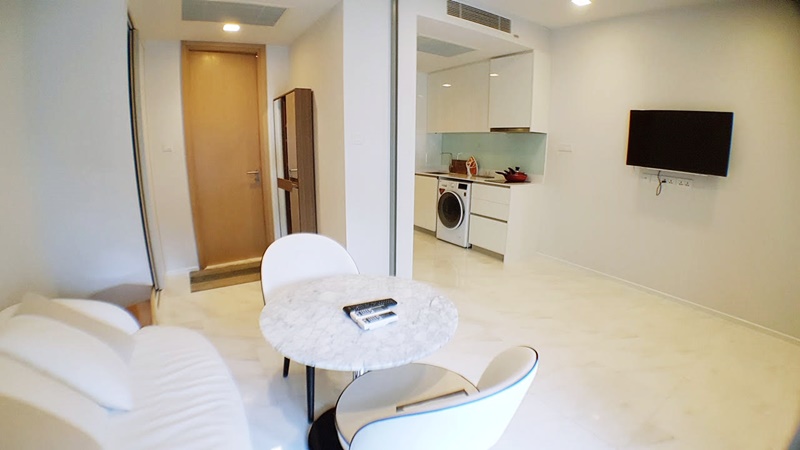 ให้เช่าคอนโด ไฮด์ สุขุมวิท 11 พื้นที่ 33.99 ตร.ม. 1 ห้องนอน เช่า 16,900 บ/ด