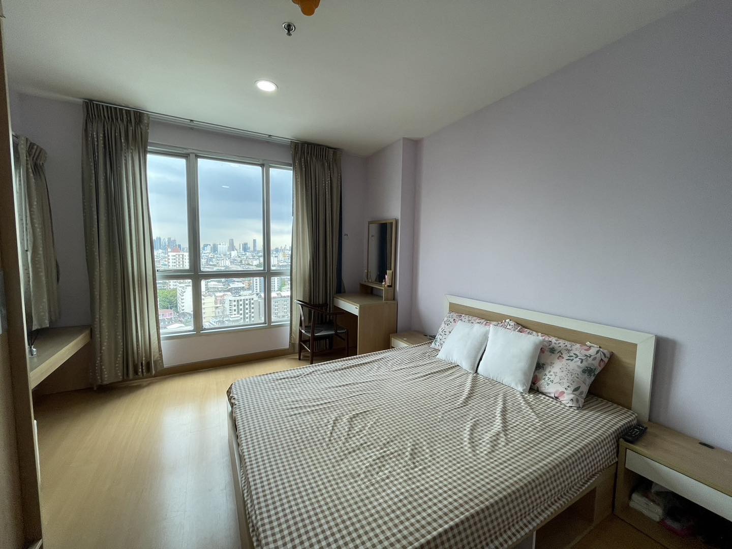 ให้เช่าคอนโด ไลฟ์ แอท รัชดา ห้วยขวาง พื้นที่ 42 ตร.ม. 1 ห้องนอน ราคา15,000 บาท/เดือน