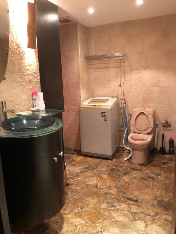 ให้เช่าคอนโด ท็อป วิว ทาวเวอร์ พื้นที่ 76 ตร.ม. 2 ห้องนอน เช่า 35,000 บ/ด