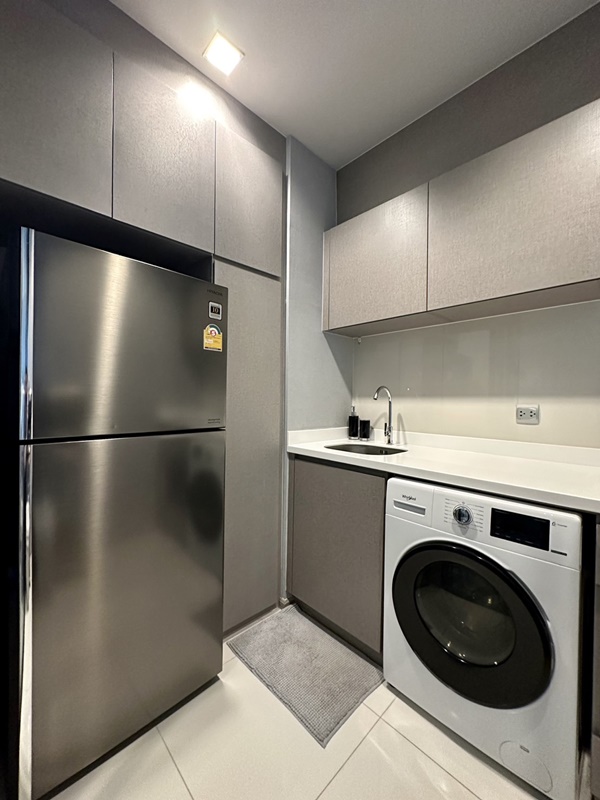 ขายคอนโด ไลฟ์ อโศก - พระราม 9 พื้นที่ 35 ตร.ม. 1 ห้องนอน ขาย 6.4 ลบ.