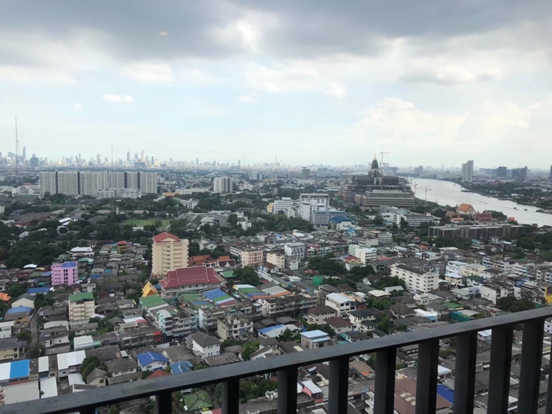 ขาย / เช่า เดอะ ทรี อินเตอร์เชนจ์ พื้นที่ 36 ตร.ม. 1 ห้องนอน ขาย 2.85 ล้านบาท เช่า 12,000 บาท