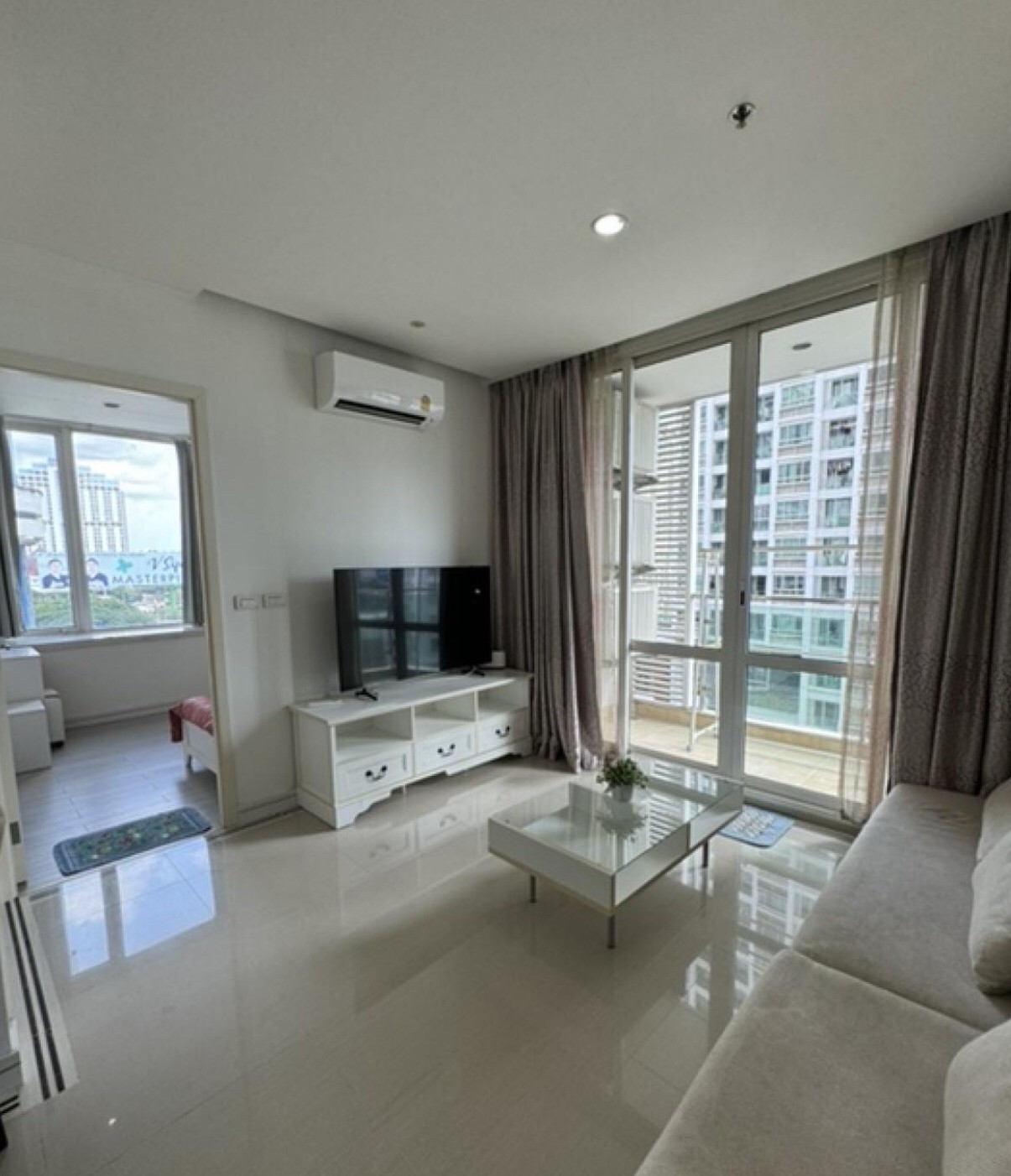 ให้เช่าคอนโด ทีซี กรีน พระราม 9 พื้นที่ 55 ตร.ม. 2 ห้องนอน เช่า 22,000 บ/ด