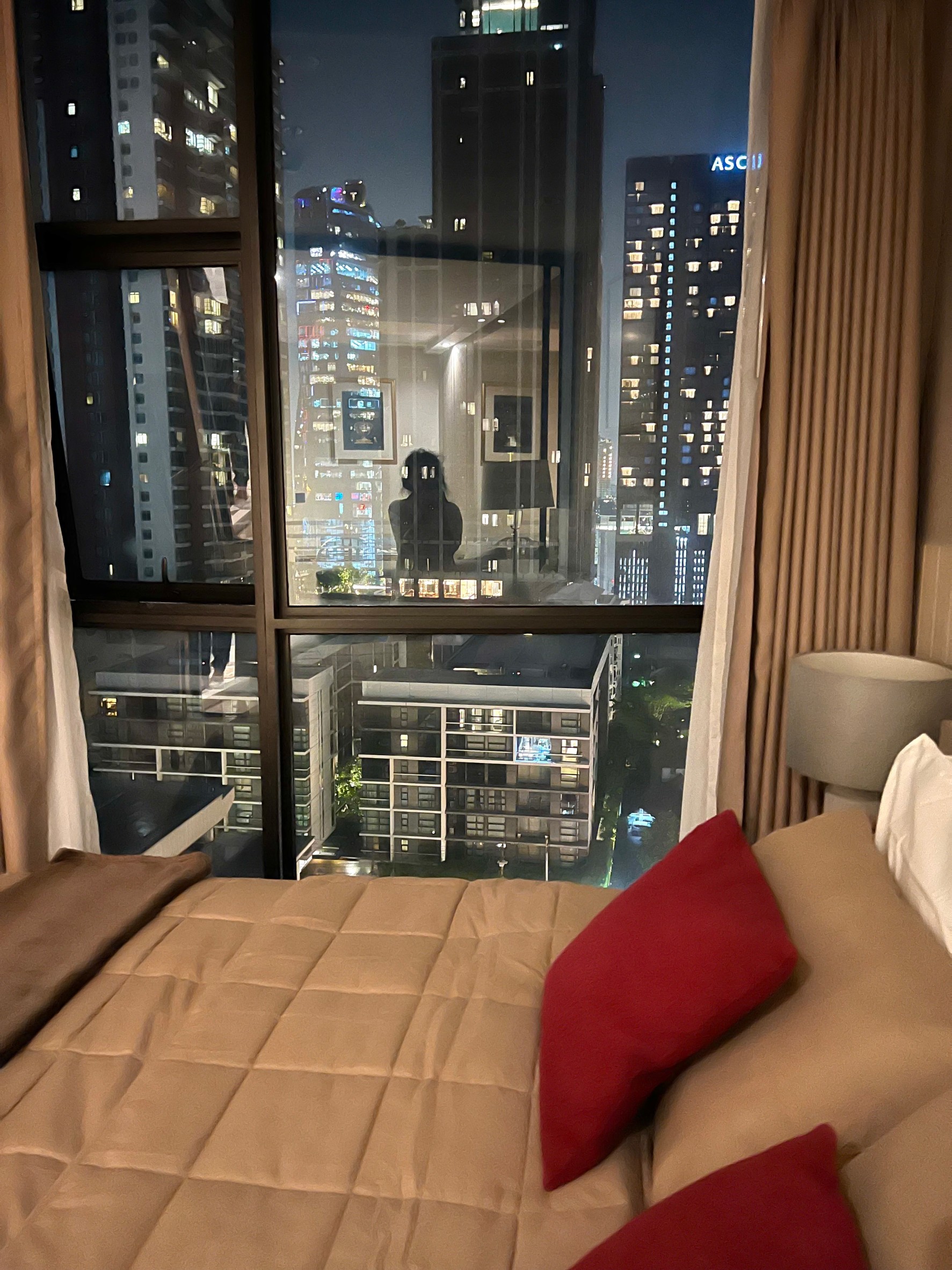 ให้เช่าคอนโด ริทึ่ม เอกมัย พื้นที่ 35 ตร.ม. 1 ห้องนอน เช่า 35,000 บ/ด