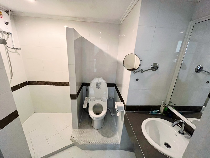 ขายคอนโด สราญใจ แมนชั่น พื้นที่ 35 ตร.ม. สตูดิโอ ขาย 2.75 ล้านบาท