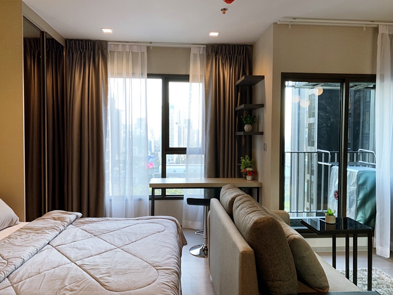 ให้เช่าคอนโด ไลฟ์ อโศก - พระราม 9 พื้นที่ 28 ตร.ม. 1 ห้องนอน เช่า 14,000 บ/ด