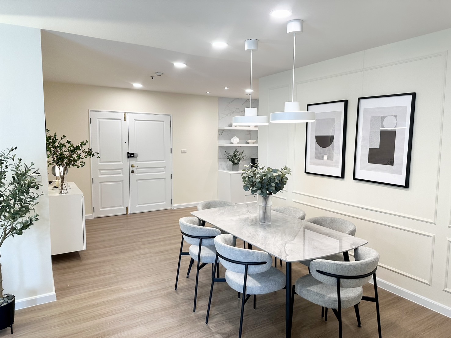 KD-F11.1 แกรด์ หลังสวน Grand Langsuan 146 ตรม.ชั้น 1X , 3 ห้องน้ำ : 2 ห้อง