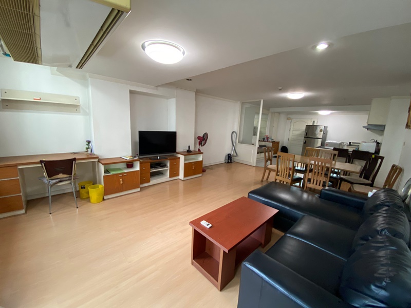 ขายคอนโด ศุภาลัย เพลส สุขุมวิท 39 พื้นที่ 118 ตรม. 2 ห้องนอน ขาย 7.72 ล้านบาท