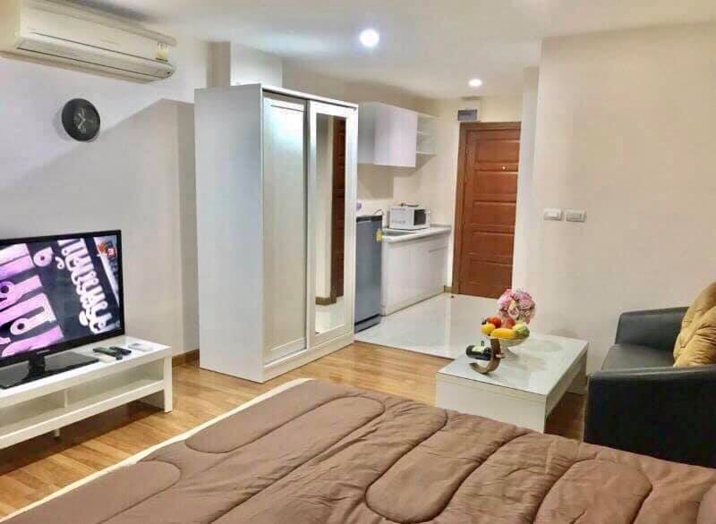 ให้เช่าคอนโด พีจี พระราม 9 ชั้น 9 พื้นที่ 30 ตรม. สตูดิโอ เช่า 12,000 บาท/เดือน