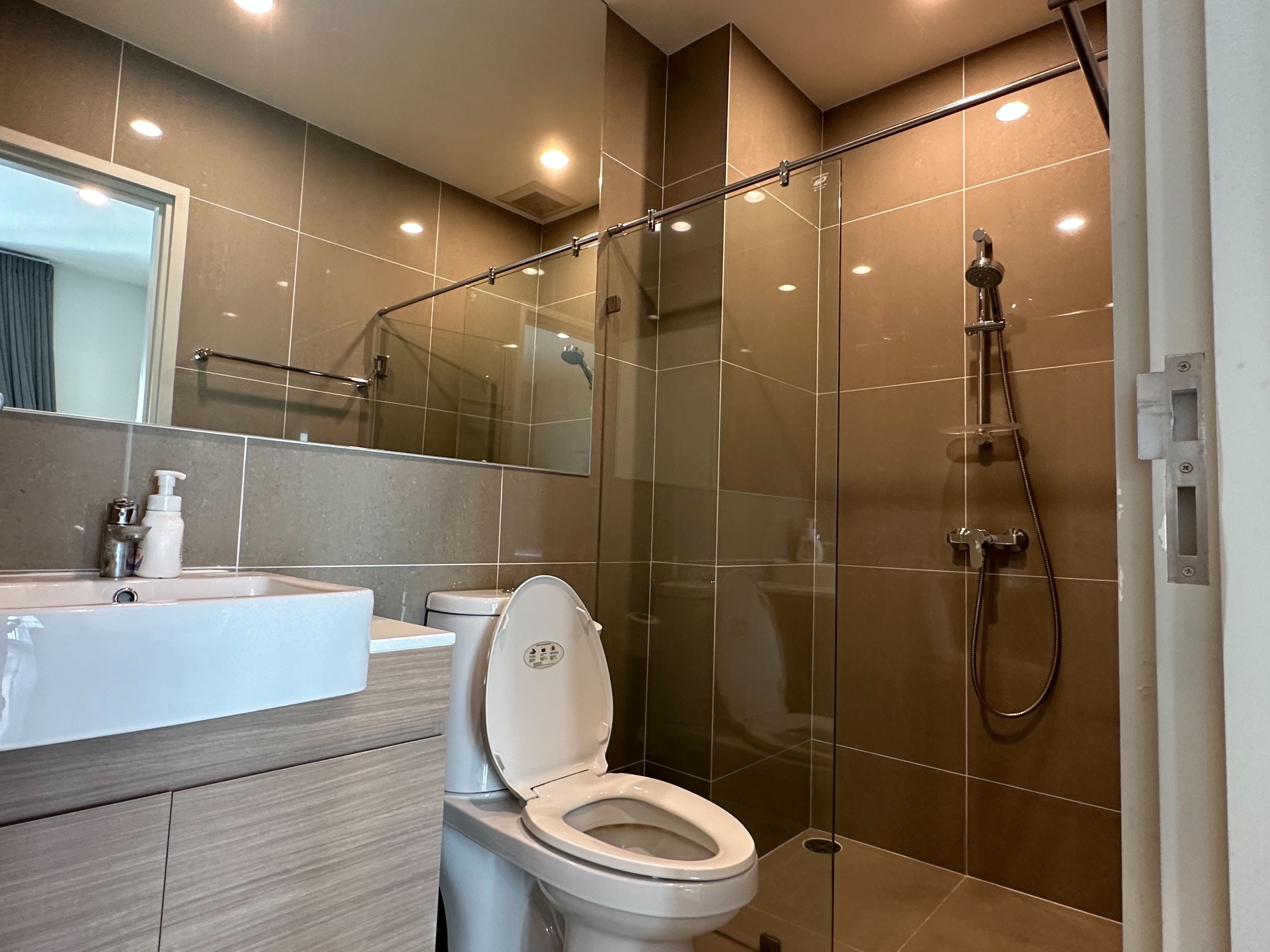 Noble Revolve รัชดา 2 ห้อง 2 ห้องนอน 2 ห้องน้ำ ขนาด 51 ตรม. ชั้น 2X-25