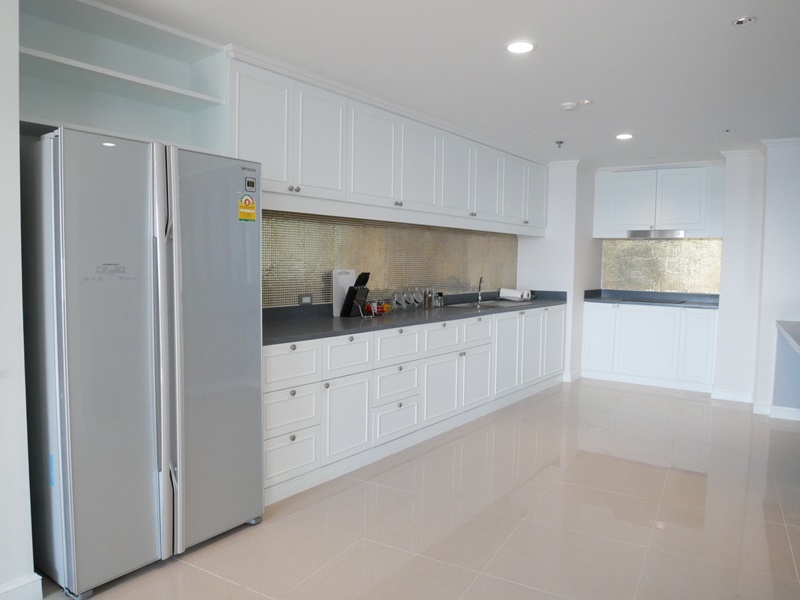 ขายคอนโด รัตนโกสินทร์ วิว แมนชั่น 283 ตร.ม. 3 ห้องนอน ขาย 30 ล้านบาท