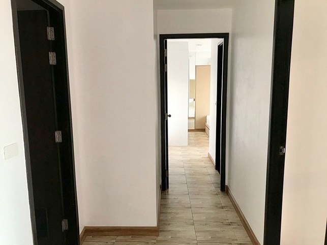 ขายคอนโด ไดมอนด์ รัชดา พื้นที่ 49.21 ตร.ม. 2 ห้องนอน ขาย 4.7 ล้านบาท