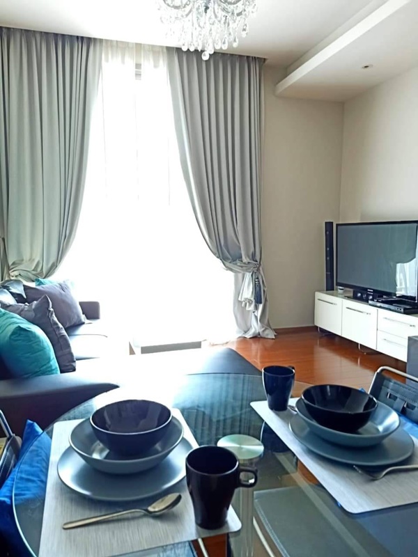 ให้เช่าคอนโด ควอทโทร บาย แสนสิริ พื้นที่ 54 ตร.ม. 1 ห้องนอน ให้เช่า 45,000 บ/ด