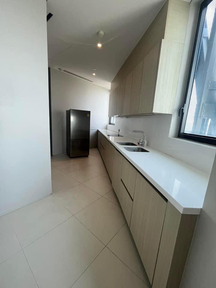 ให้เช่า บันยัน ทรี เรสซิเดนซ์ ริเวอร์ไซด์ แบงค์ค็อก 248 ตร.ม 3 ห้องนอน ราคา 300,000 บาท/เดือน