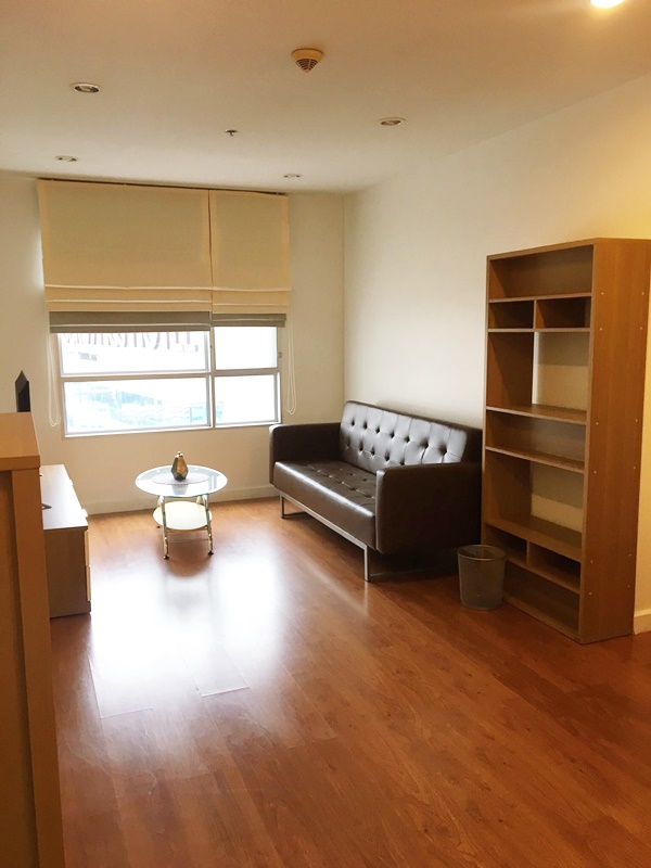 คอนโดให้เช่า วัน เอ็กซ์ สุขุมวิท 26 พื้นที่ 50 ตร.ม. 1 ห้องนอน ให้เช่า 20,000 บ/ด