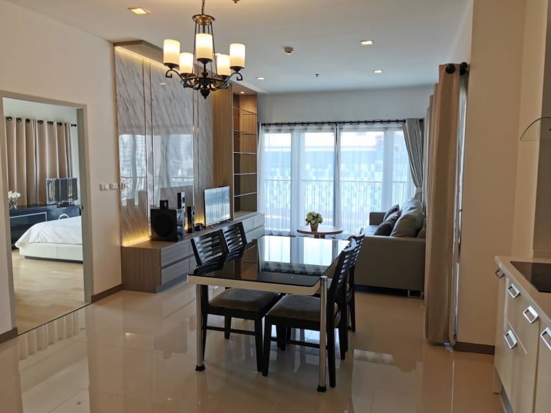 ให้เช่าคอนโด โนเบิล รีวิล พื้นที่ 87 ตร.ม. 2 ห้องนอน เช่า 45,000 บ/ด
