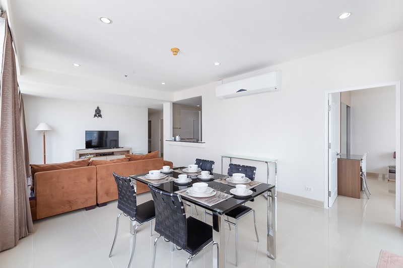 ให้เช่าคอนโด สิริ เรสซิเด้นซ์ พื้นที่ 140 ตร.ม. 3 ห้องนอน. เช่า 100,000 บ/ด