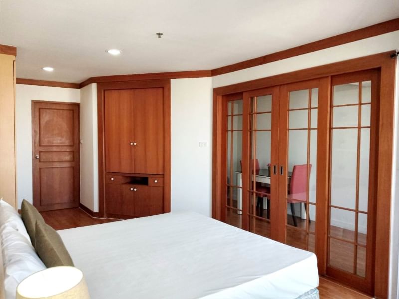 ให้เช่าคอนโด เดอะ วอเตอร์ฟอร์ด ไดมอนด์ 52 ตรม. 1 ห้องนอน เช่า 25,000 บ/ด