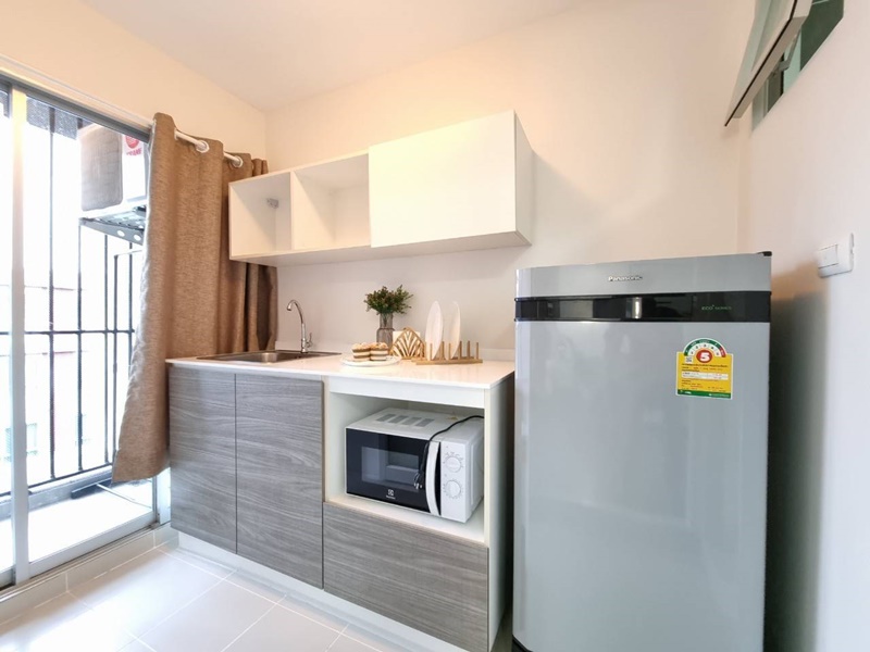 ให้เช่าคอนโด ดีคอนโด แคมปัส รีสอร์ท บางนา พื้นที่ 30 ตร.ม. สตูดิโอ เช่า 9,000 บ/ด