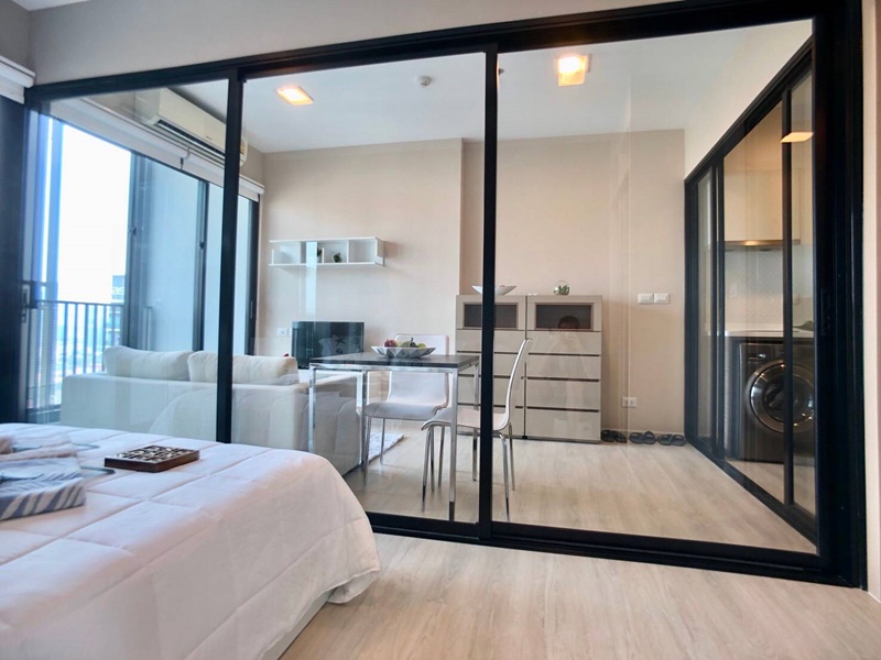 ให้เช่าคอนโดเลต มิสท์ พระราม 9 พื้นที่ 35 ตร.ม. 1 ห้องนอน เช่า 15,500 บ/ด