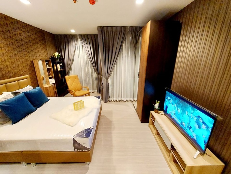 ให้เช่าคอนโด ไลฟ์ อโศก - พระราม 9 พื้นที่ 26 ตรม. สตูดิโอ เช่า 13,500 บ/ด