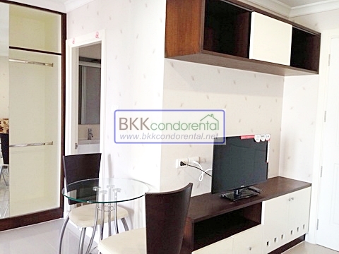 ให้เช่าคอนโด ลุมพินี เพลส พระราม 9 ตึก A ชั้น 9 พื้นที่ 37 ตรม. 1 ห้องนอน