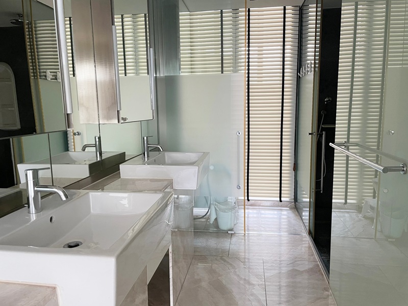 ให้เช่าคอนโด เดอะ เม็ท พื้นที่ 197 ตร.ม. 3 ห้องนอน เช่า 120,000 บ/ด