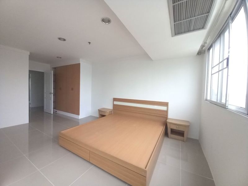 ให้เช่าคอนโด เดอะ วอเตอร์ฟอร์ด ไดมอนด์ 146 ตรม. 3 ห้องนอน เช่า 65,000 บ/ด