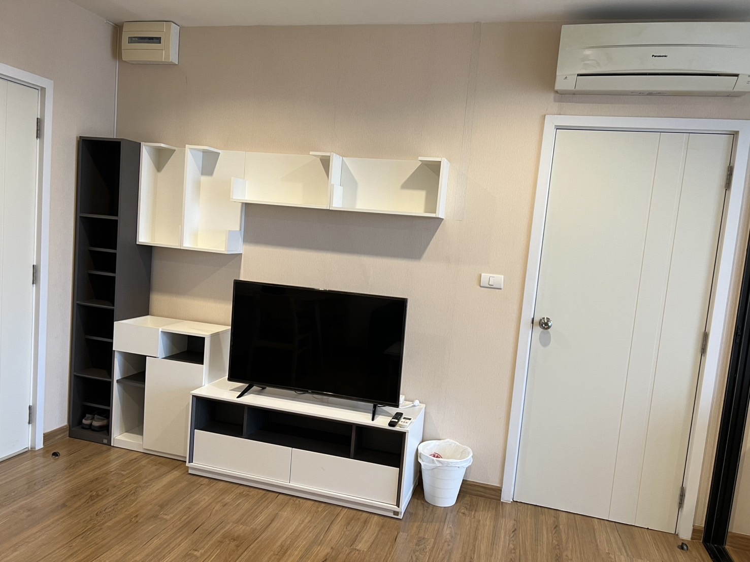 TD-Y14.1 ให้เช่าคอนโด เดอะ ทรี อินเตอร์เชนจ์ พื้นที่ 3ุุ6 ตร.ม. 1 ห้องนอน ชั้น 10 ราคา 9,500 บาท